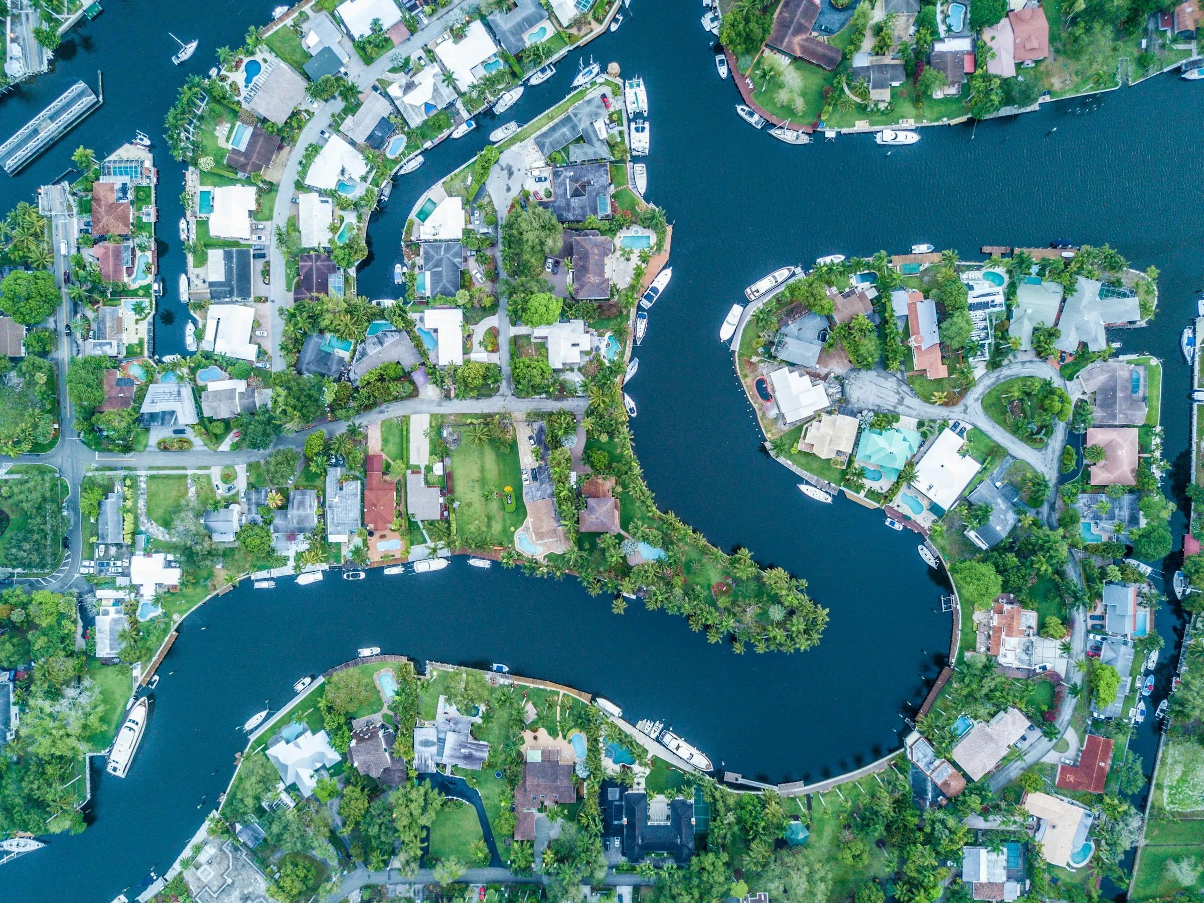 Aerial view of the residential canal grid in Fort Lauderdale, Florida